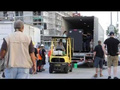 200 addetti al carico, scarico e movimentazione merci per eventi a Roma, Imola, Milano e Torino