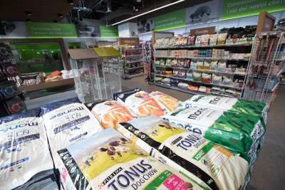 PET STORE. 60 NUOVI NEGOZI COOP E 400 ASSUNZIONI