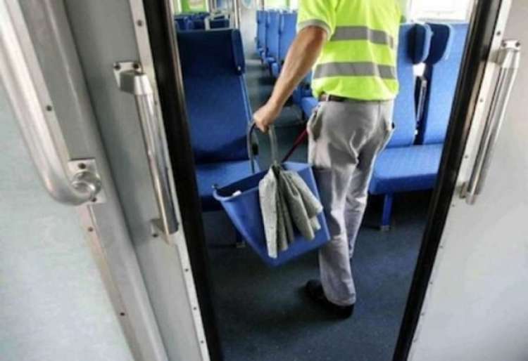 Azienda di Roma nel settore della manutenzione ferrotramviaria cerca 3 addetti alle pulizie