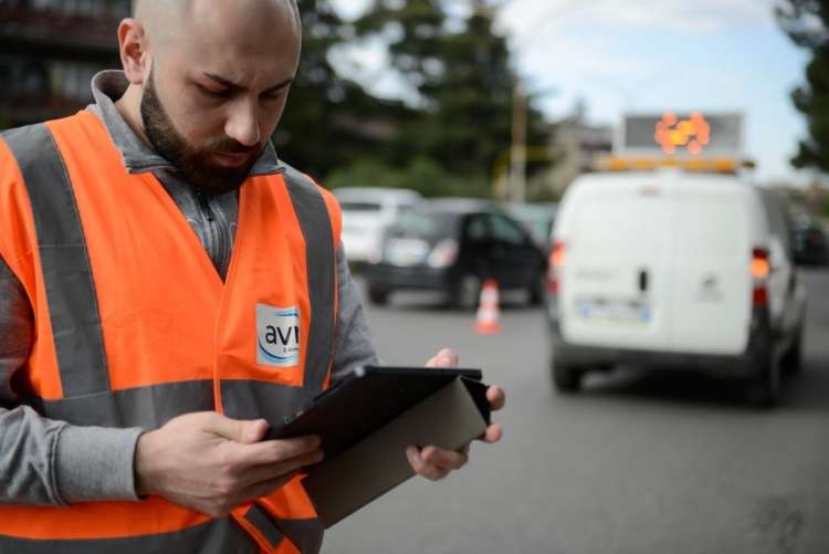 24 addetti al controllo stradale a Roma