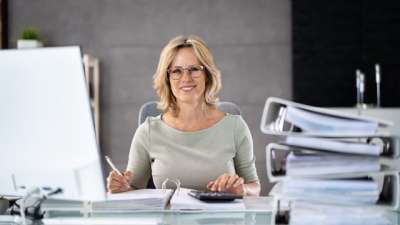 Comune di Napoli, 130 assunzioni per diplomati e laureati: domande entro il 25 agosto