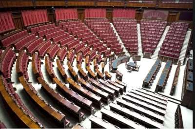 Concorso per 100 assistenti e 25 consiglieri parlamentari: ultimi giorni per candidarsi