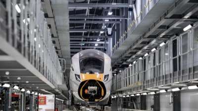 80 nella produzione dei treni Hitachi: a Roma e Milano, a Napoli e Pistoia e&hellip;