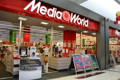 MEDIAWORLD NE CHIAMA 70: CASSIERI, COMMESSI, MANAGER...