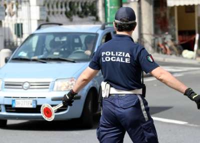 Comune di Ladispoli: concorso per 6 agenti di polizia locale