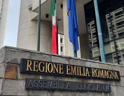 Regione Emilia Romagna: concorso per 214 figure professionali (diplomate e laureate)