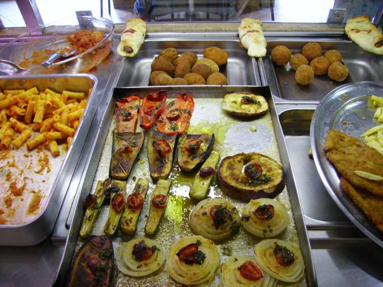 LAVORA SUBITO: BANCONISTA E FATTORINO PER GASTRONOMIA A ROMA