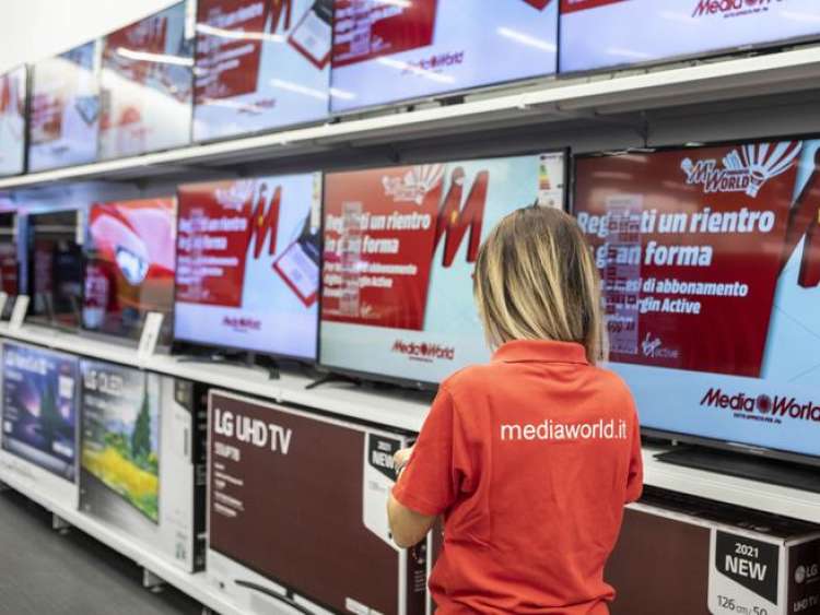 Natale si avvicina: 103 per MediaWorld. Soprattutto addetti vendita e capi settore