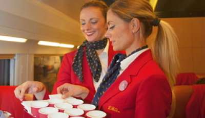 Hostess e steward per Italo Treno: diploma o laurea, conoscenza dell&rsquo;inglese