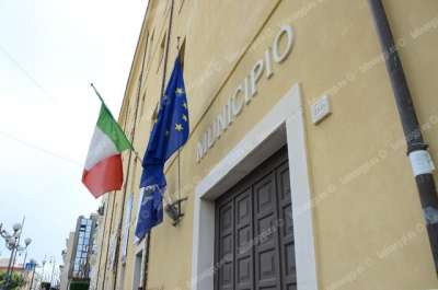 Comune di Formia: concorso per 3 geometri e 1 ingegnere/architetto a tempo indeterminato