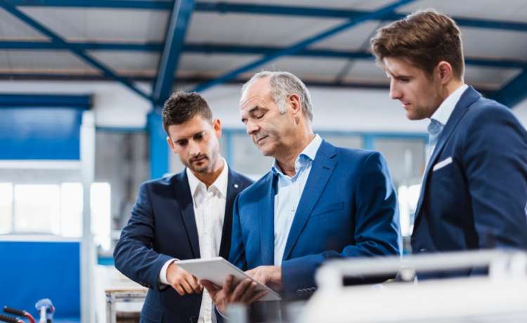 Stabilimenti produttivi cercano manager in Italia e Polonia