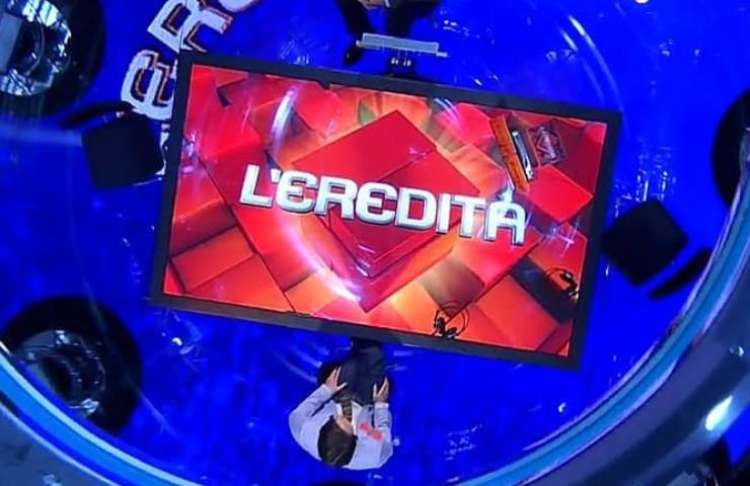 Pino Insegno cerca una nuova professoressa per il game show &ldquo;L&rsquo;Eredit&agrave;&rdquo;