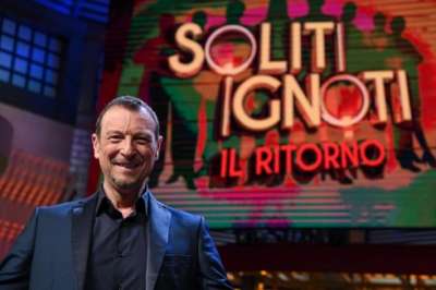 Ecco il Trovaset: Amadeus, Bonolis, Scotti e Isoardi ti stanno cercando