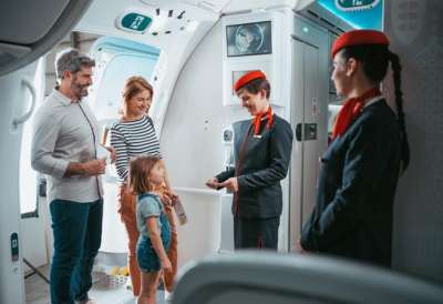 La compagnia aerea italiana Neos cerca assistenti di volo: selezioni a Roma il 10 gennaio