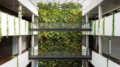 40 nell&rsquo;abbigliamento di Renzo Rosso: addetti clientela, amministrativi, responsabili