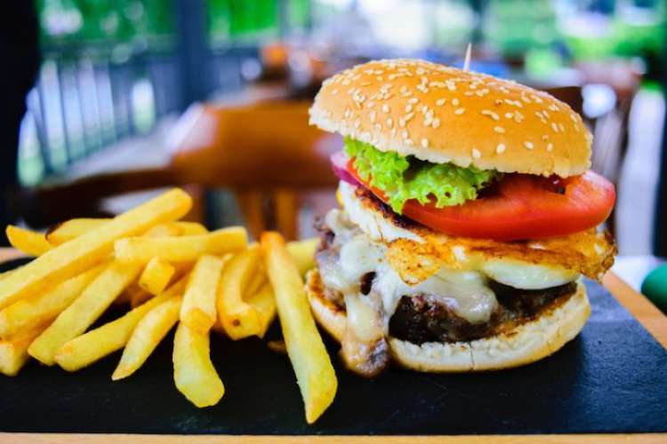 I POSTI DOPO L&rsquo;ESTATE. 90 A ROMA NELLA RISTORAZIONE VELOCE