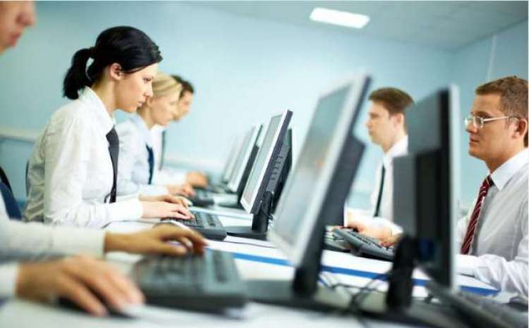 SOCIET&Agrave; PUBBLICA ASSUME AMMINISTRATIVI A ROMA, FIRENZE E NAPOLI