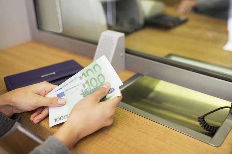 Noto Istituto di credito cerca operatori di sportello per le filiali in provincia di Roma