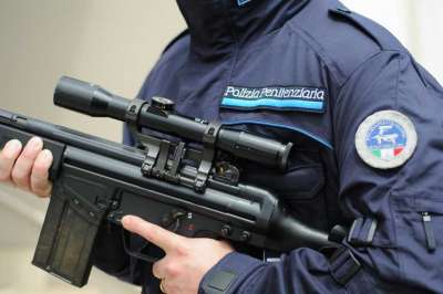 Ministero della Giustizia: 976 allievi agenti polizia penitenziaria (basta la licenza media)