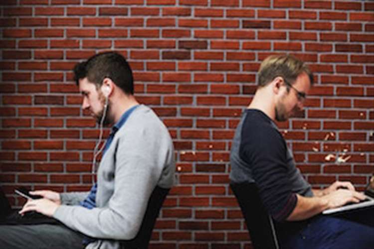 Azienda di Roma assume operatori back-front end: contratto di 6 mesi