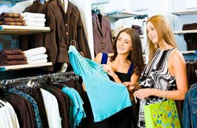 Negozio settore abbigliamento e cerimonia cerca addetti vendita a Ciampino: 1.150 euro netti al mese