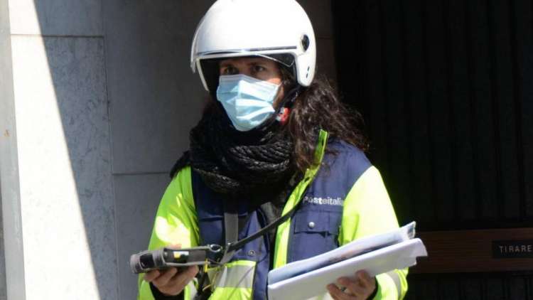 Poste Italiane riapre i termini di candidatura per portalettere in tutta Italia