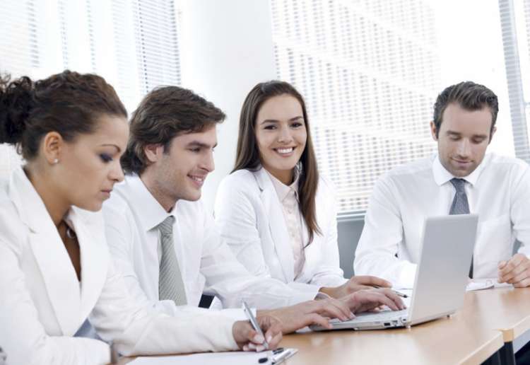 L'AGENZIA PER IL LAVORO SYNERGIE CERCA ASSISTENTI DI FILIALE A ROMA