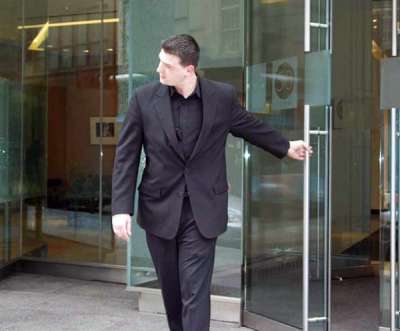 Azienda settore sicurezza cerca Doorman per negozio di lusso a Roma