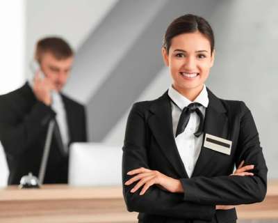 Hotel di lusso di Roma cerca addetti alla reception