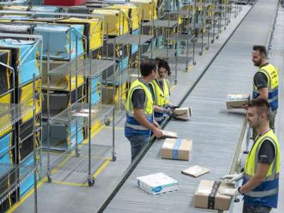 Amazon cerca magazzinieri per 9 centri logistici del Centro-Nord Italia