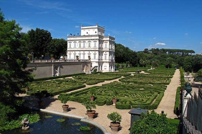 IL COMUNE DI ROMA CERCA VOLONTARI PER LA CURA DI PARCHI E VILLE