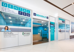 ASSISTENTI, RECEPTIONIST, MEDICI E IGIENISTI: 370 PER DENTALPRO