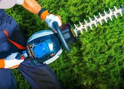 20 addetti alla manutenzione del verde per cantieri/appalti in provincia di Latina