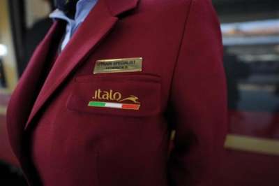 HOSTESS E STEWARD SUI TRENI NTV: VIA ALLE DOMANDE