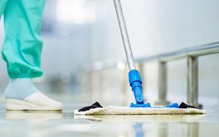 Casa di risposo di Roma assume 2 ausiliare addette alle pulizie