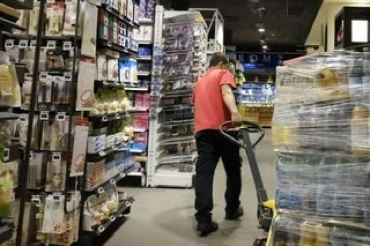 Vuoi lavorare nella GDO a Roma? Corsi gratuiti online per addetti cassa e scaffali