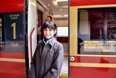 SELEZIONE IN CORSO A ROMA PER HOSTESS E STEWARD A BORDO TRENO