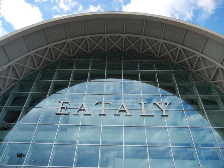 EATALY SELEZIONA ADDETTI/E CASSA, SALA, BANCONISTI E MANAGER