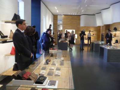 350 POSTI NEL LUSSO DI FENDI: COMMESSI, CREATIVI, OPERAI