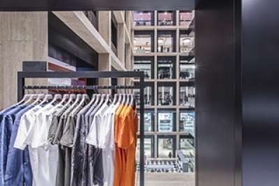 Sales assistant, buyer e manager: 15 per la Rinascente a Roma, Milano, Monza, Torino