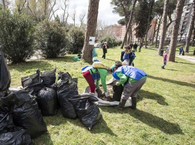 ROMA CAPITALE: AVVISO PER LA FORMAZIONE DELL'ALBO MUNICIPALE DEI VOLONTARI DEL VERDE PUBBLICO