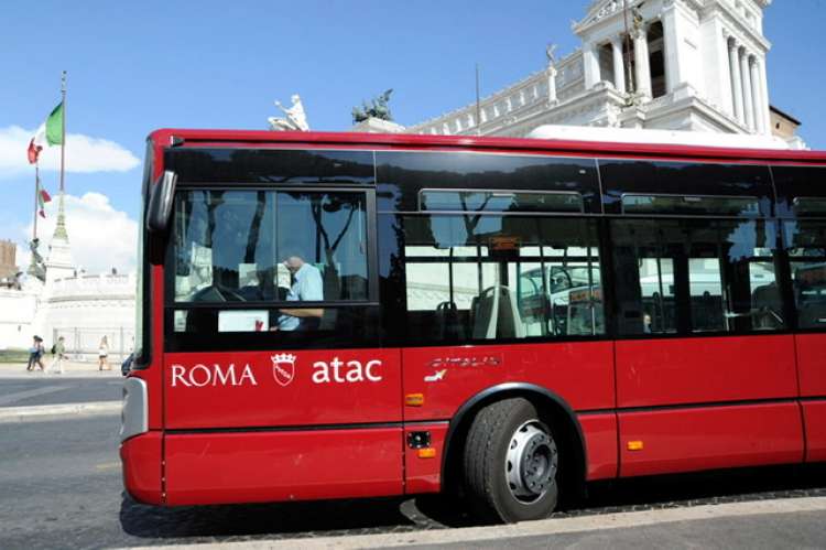 L&rsquo;Atac annuncia: a Roma servono 200 autisti. Presto la pubblicazione del bando