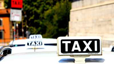 Il Comune di Salerno assegna 10 licenze per il servizio taxi