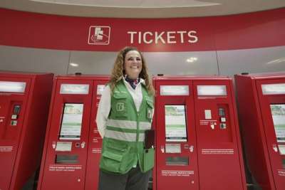 Trenord assume nuovi addetti alla biglietteria nelle stazioni ferroviarie in Lombardia