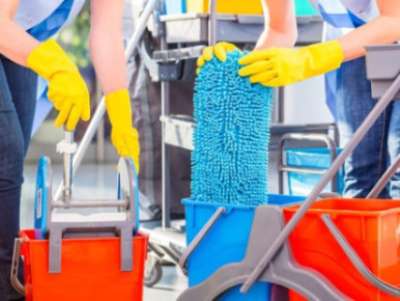 10 addetti alle pulizie a tempo indeterminato per varie sedi nel Lazio