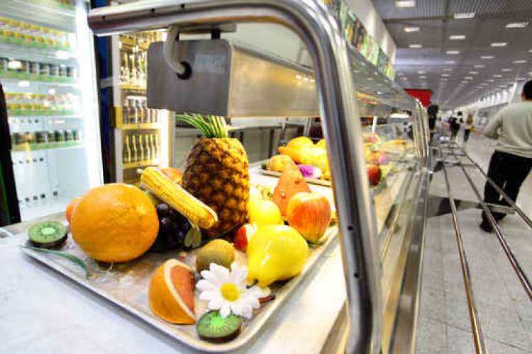 AEROPORTO DI FIUMICINO: MULTINAZIONALE CERCA ALLESTITORI DI VASSOI, AUTISTI, CUOCHI, OPERAI E SUPERVISORI