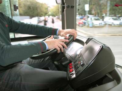 Azienda per il trasporto pubblico di Roma cerca nuovi autisti