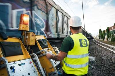 Ferrovie dello Stato assume assistenti lavori realizzazione opere a tempo indeterminato