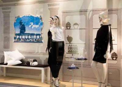 SALES ASSISTANT E STORE MANAGER PER LUISA SPAGNOLI