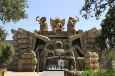 80 posti subito per il parco divertimenti Cinecitt&agrave; World di Roma